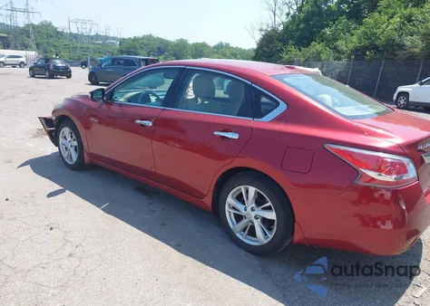 2015 Nissan Altima 2.5 Sv из США, поврежденный, VIN 1N4AL3AP1FC212461